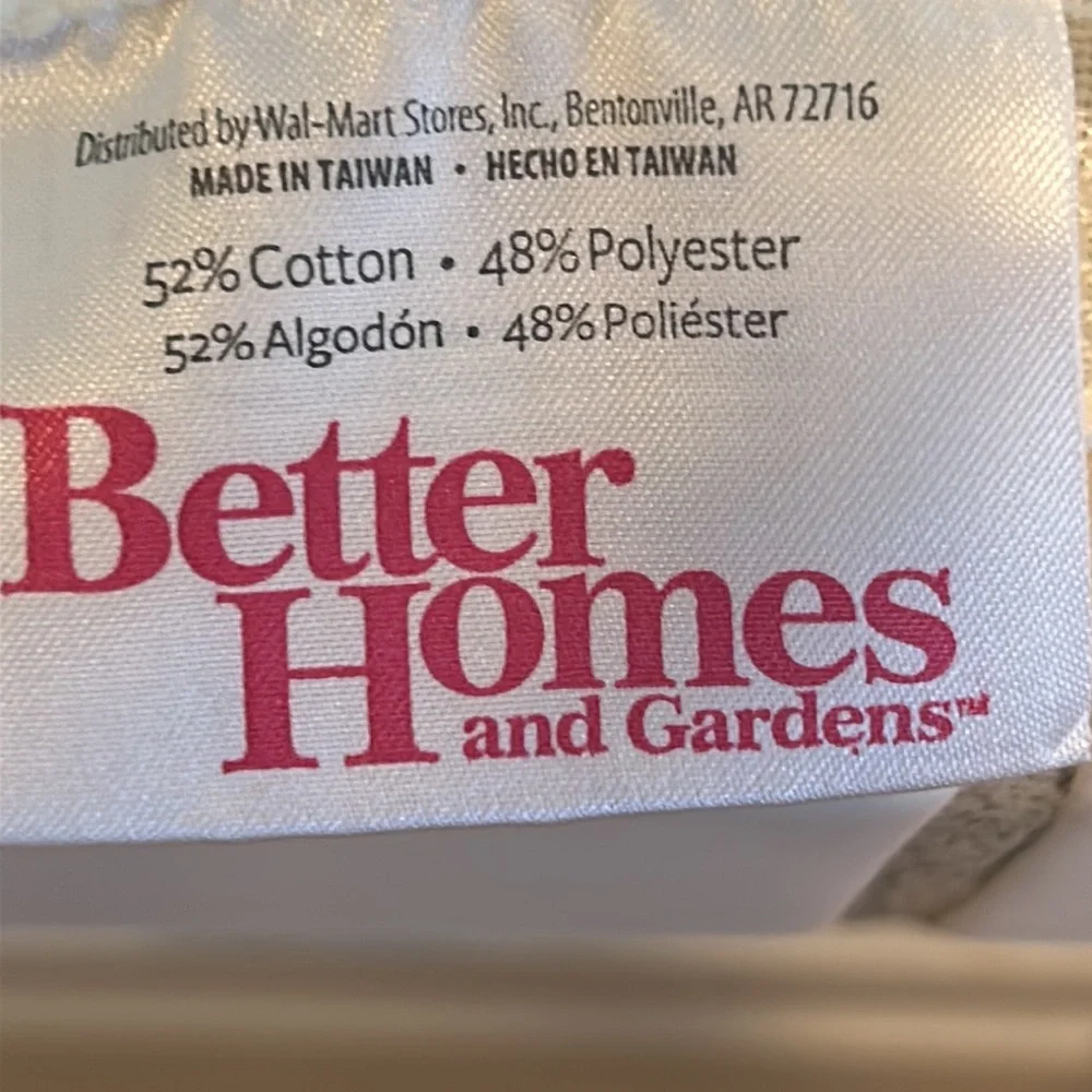 Better Homes & Garden Tablecloth 58X96